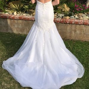 Wedding dress